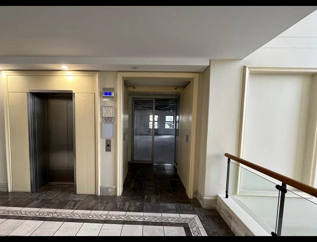 305M² OFFICE TO LET IN MOWBRAY